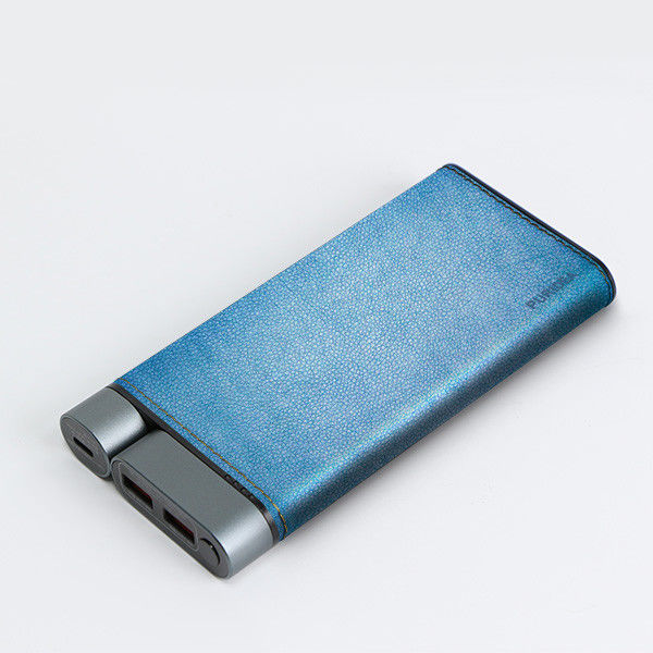 Efisien 10000mAh Power Bank dengan Metal Shell dan 3 Port - Muat Setiap Perangkat USB-C!