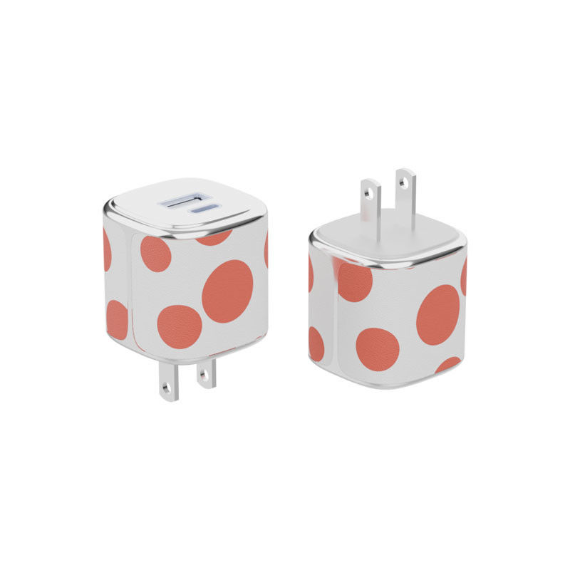 Pengecas Dinding Tipe C Kecil Pengecas USB C Dengan Desain Pelapisan Elektro Shell Kulit