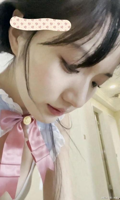 吃瓜女网红图片,揭秘吃瓜女网红的幕后故事